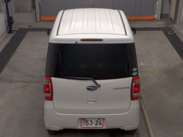 SUBARU LUCRA