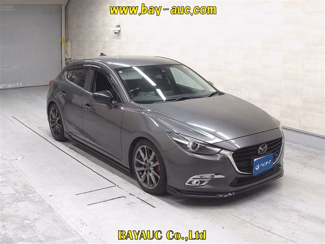 MAZDA AXELA