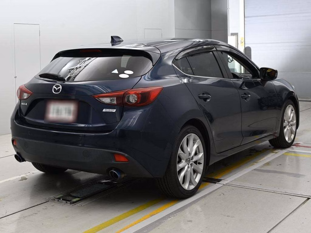 MAZDA AXELA