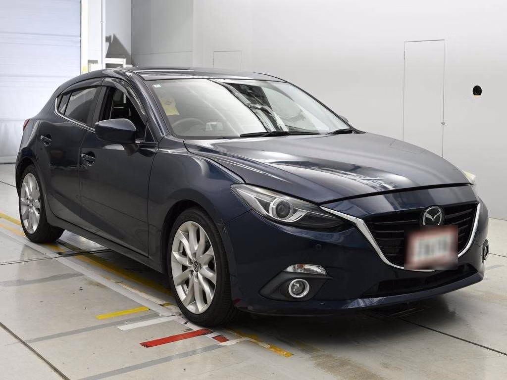 MAZDA AXELA