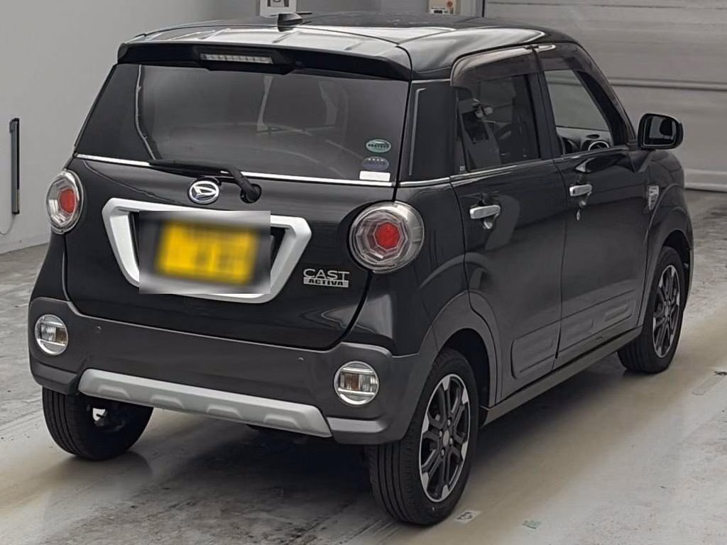 DAIHATSU CAST