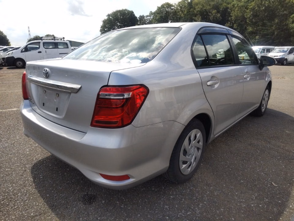 TOYOTA COROLLA AXIO