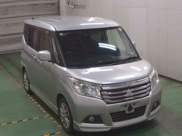 MITSUBISHI DELICA D:2