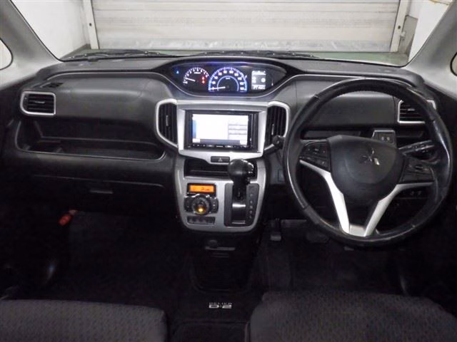 MITSUBISHI DELICA D:2