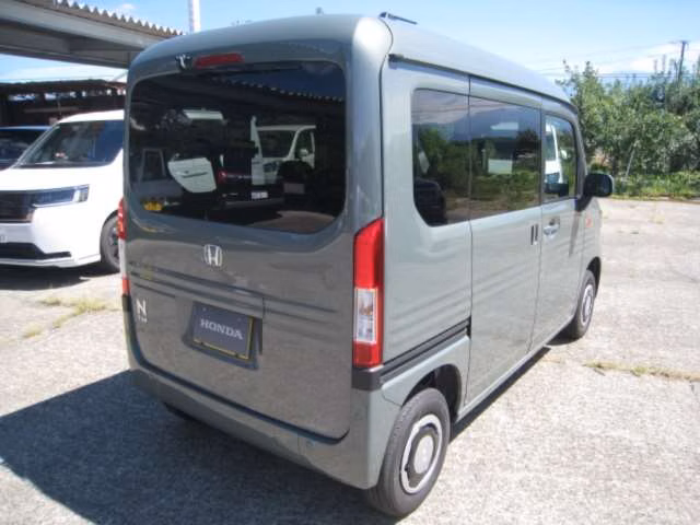 HONDA N-VAN