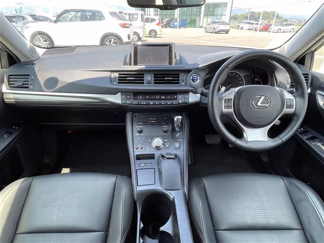 LEXUS CT200H