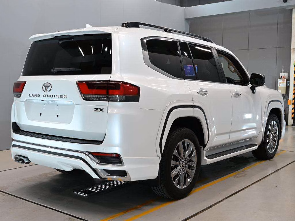 TOYOTA LAND CRUISER
