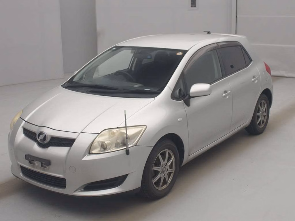 TOYOTA AURIS