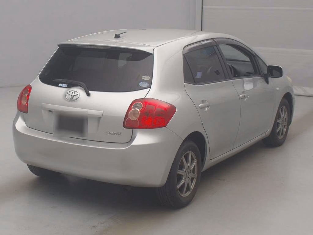 TOYOTA AURIS