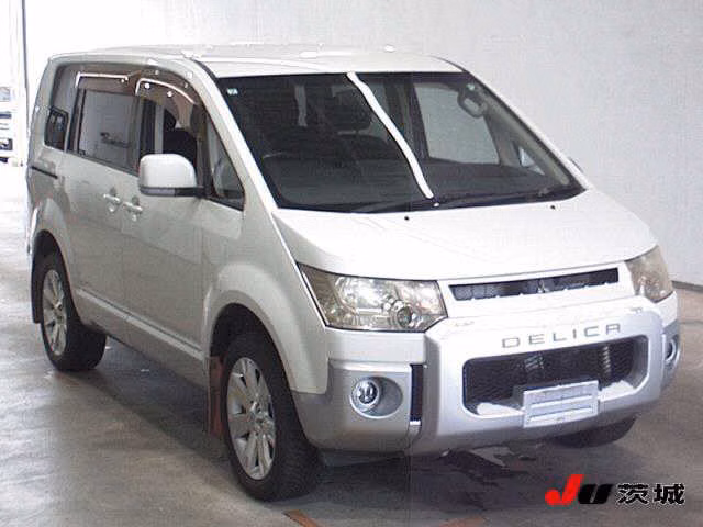 MITSUBISHI DELICA D:5