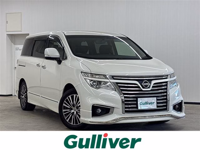 NISSAN ELGRAND