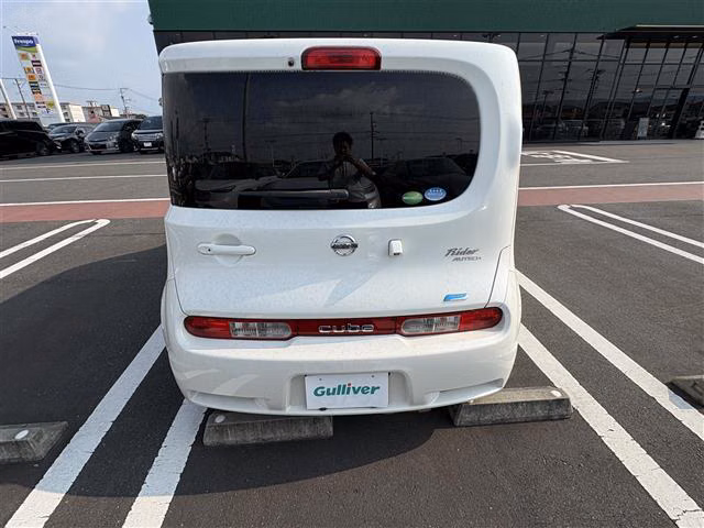 NISSAN CUBE