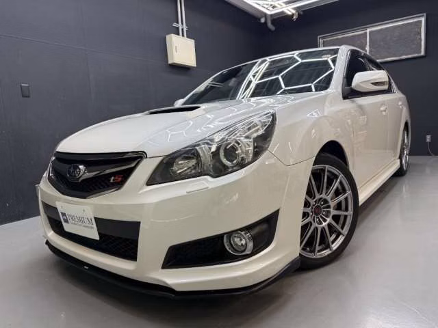 SUBARU LEGACY B4