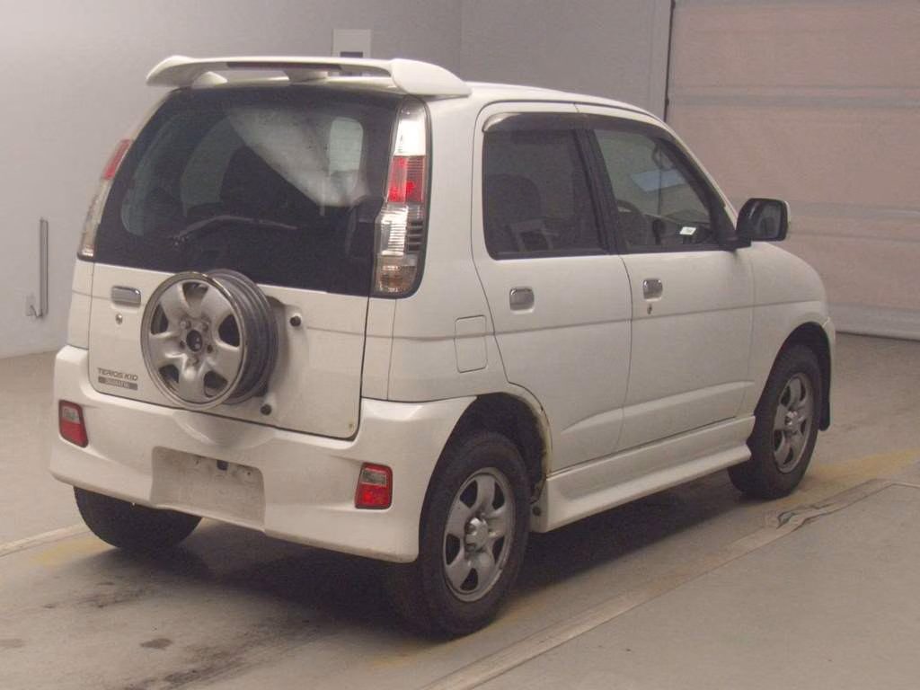 DAIHATSU TERIOS KID