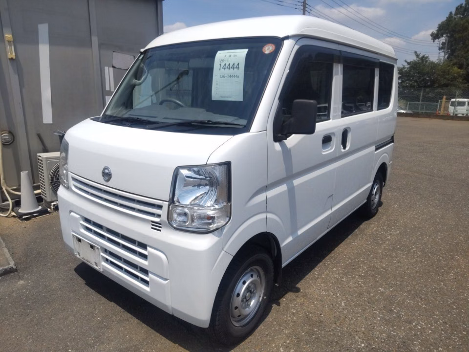 NISSAN NV100 CLIPPER