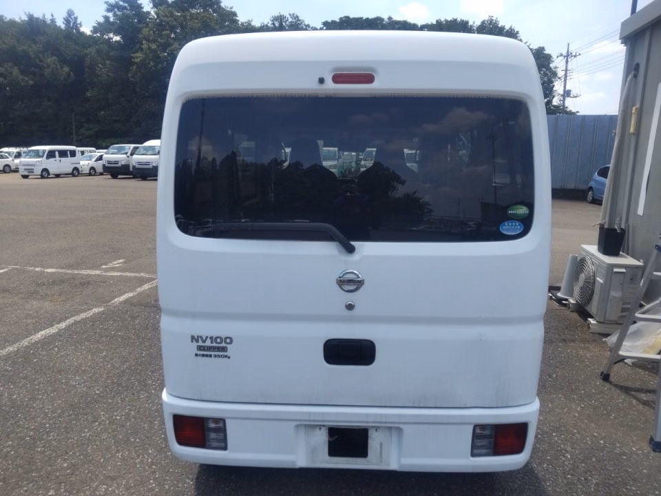 NISSAN NV100 CLIPPER