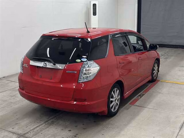 HONDA FIT SHUTTLE