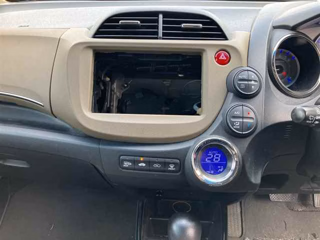 HONDA FIT SHUTTLE