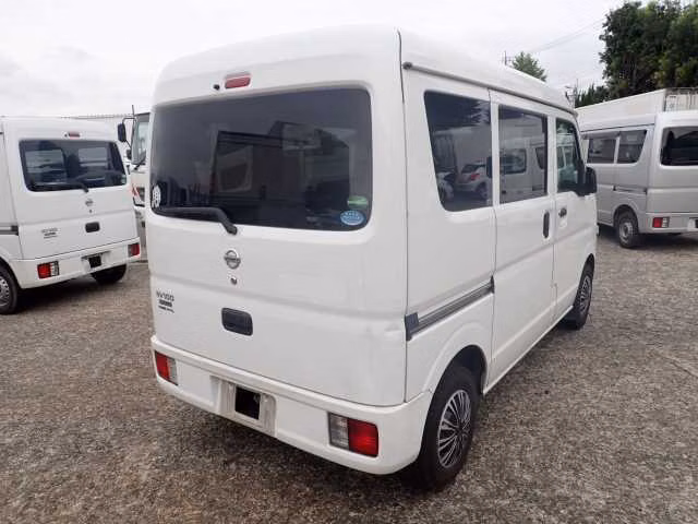 NISSAN NV100 CLIPPER