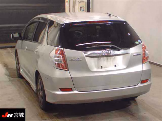 HONDA FIT SHUTTLE