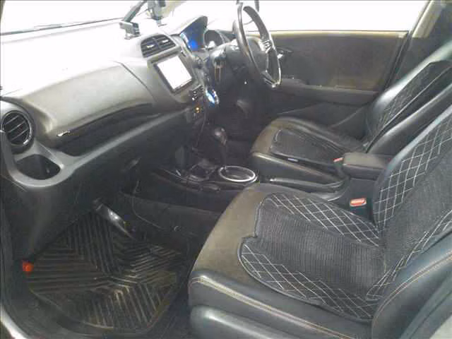 HONDA FIT SHUTTLE