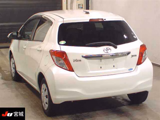 TOYOTA VITZ