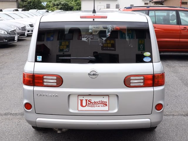 NISSAN LAFESTA