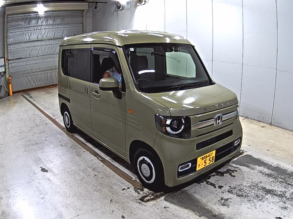 HONDA N-VAN