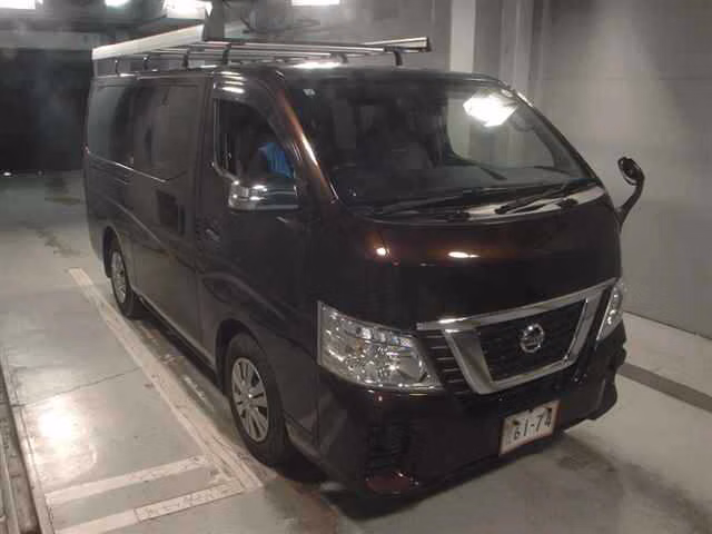 Nissan NV350 Caravan