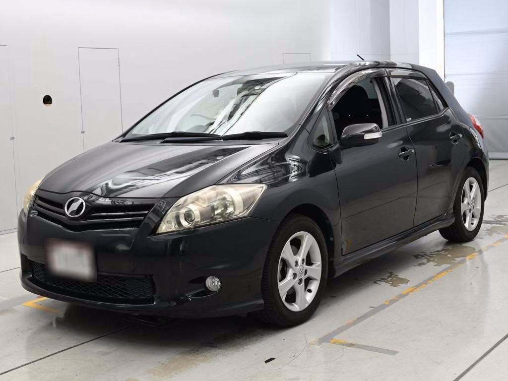 TOYOTA AURIS