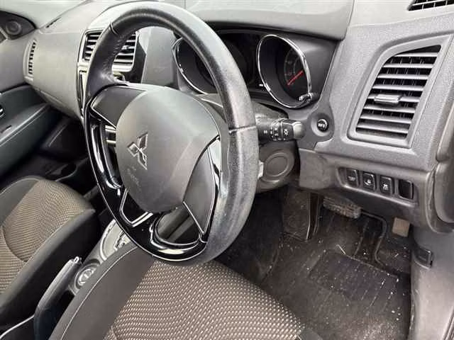 MITSUBISHI RVR