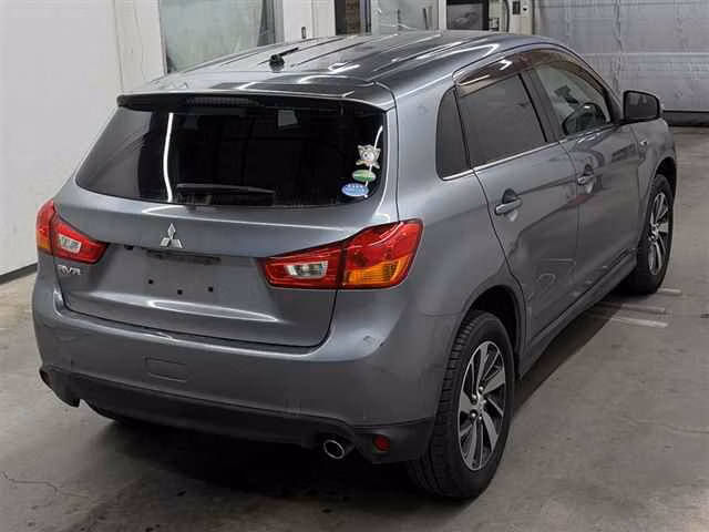 MITSUBISHI RVR