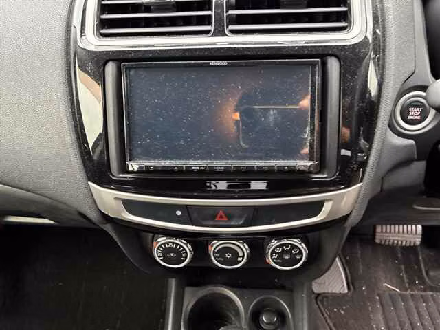 MITSUBISHI RVR