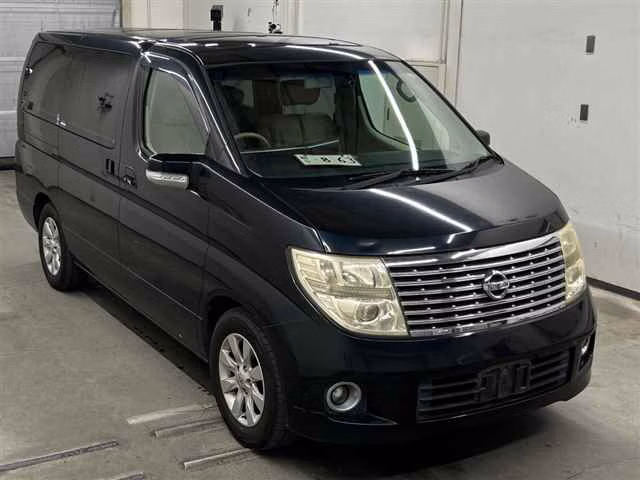 NISSAN ELGRAND
