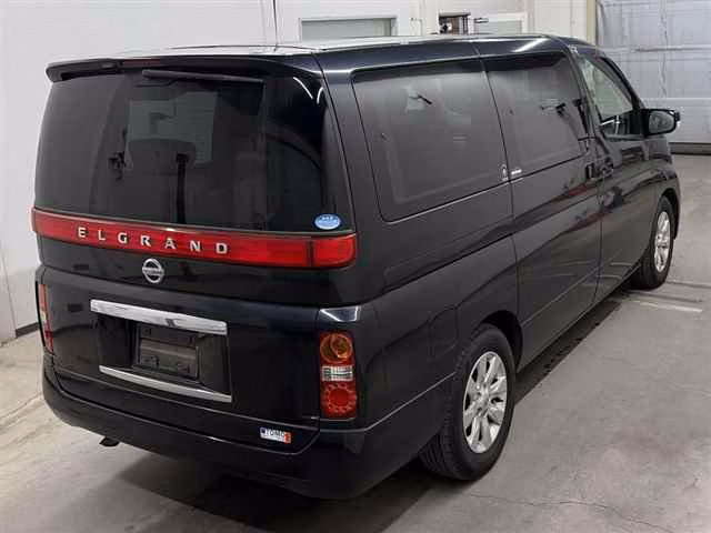 NISSAN ELGRAND