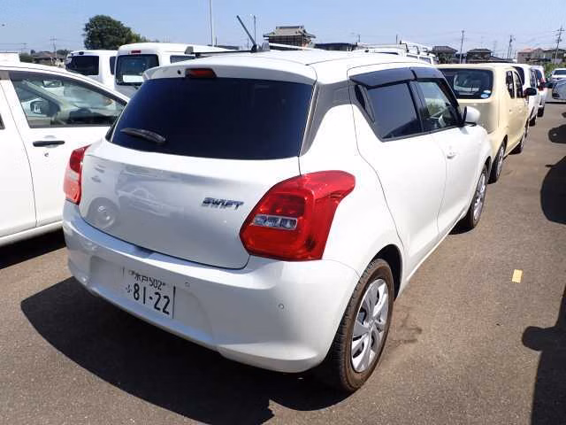 SUZUKI SWIFT