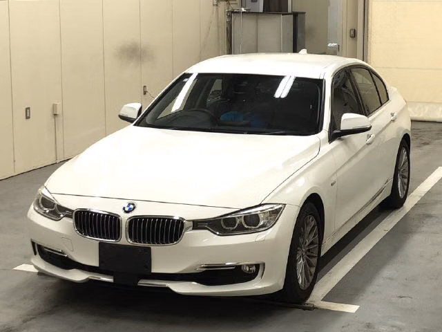 BMW 3-SERIES