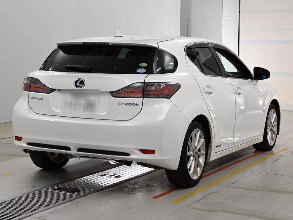 LEXUS CT200H