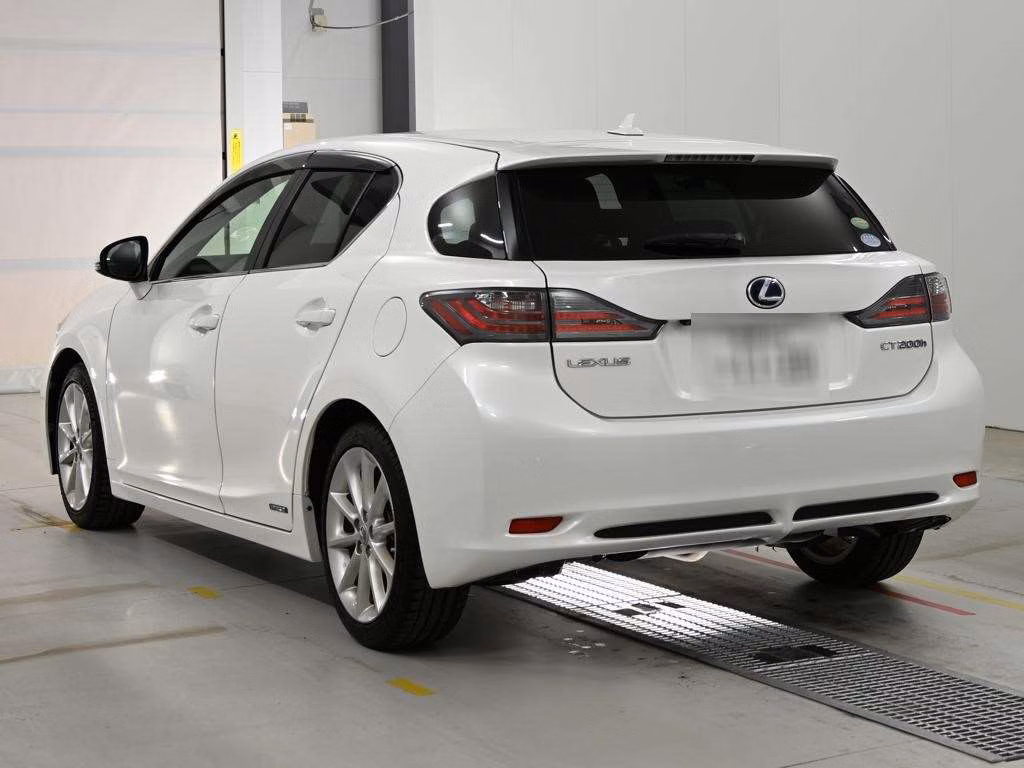 LEXUS CT200H