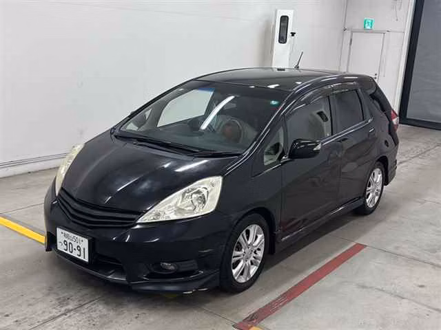 HONDA FIT SHUTTLE