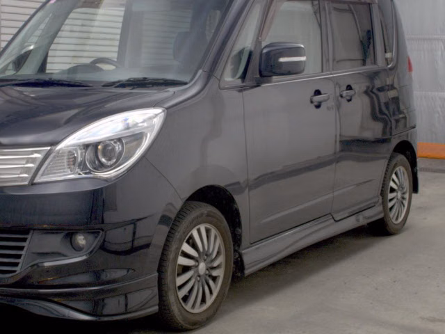 MITSUBISHI DELICA D:2