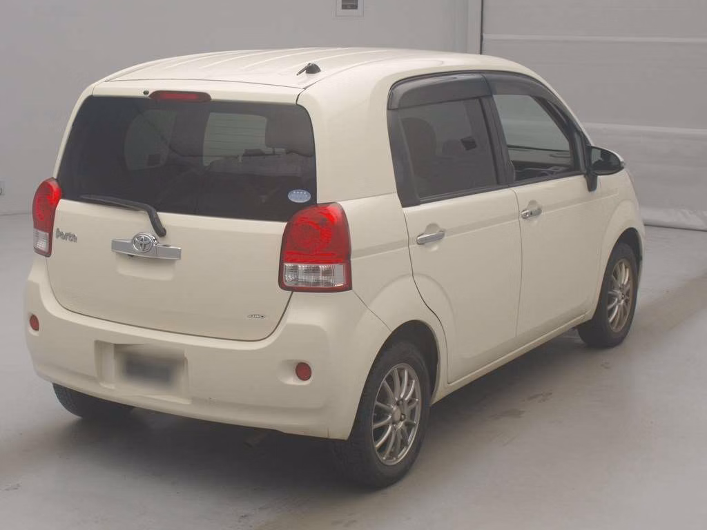 TOYOTA PORTE