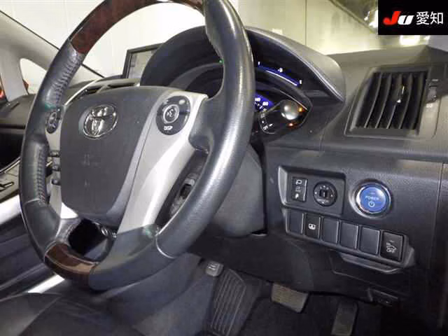 TOYOTA SAI