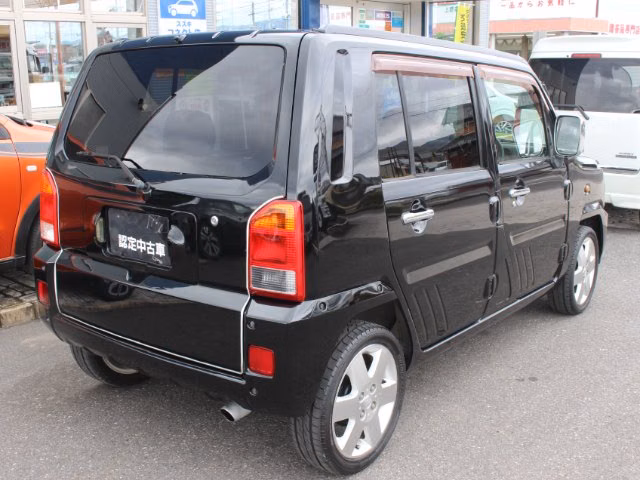 DAIHATSU NAKED