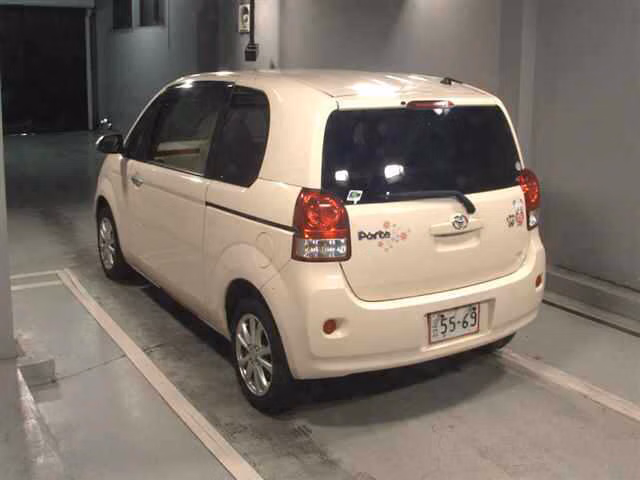 TOYOTA PORTE