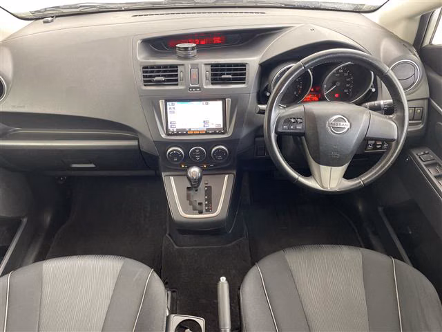 NISSAN LAFESTA