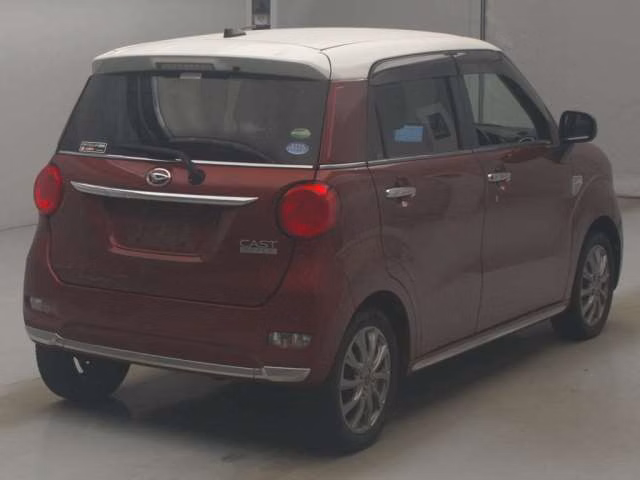 DAIHATSU CAST
