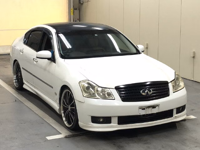 NISSAN FUGA