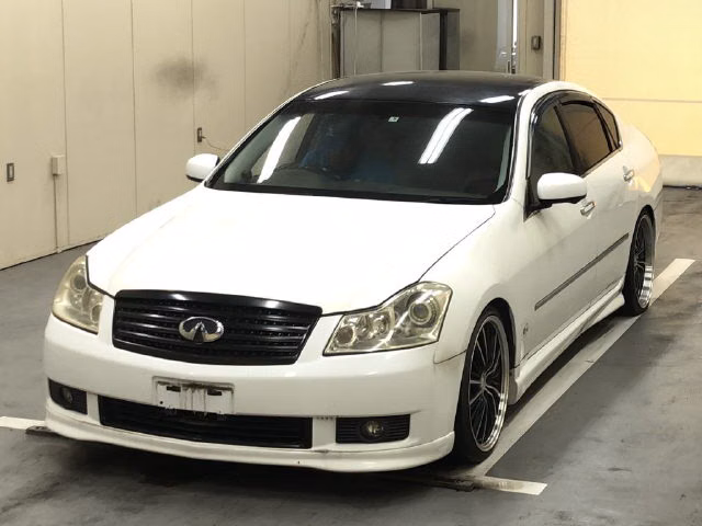 NISSAN FUGA