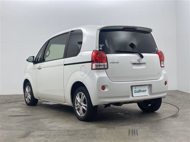 TOYOTA PORTE